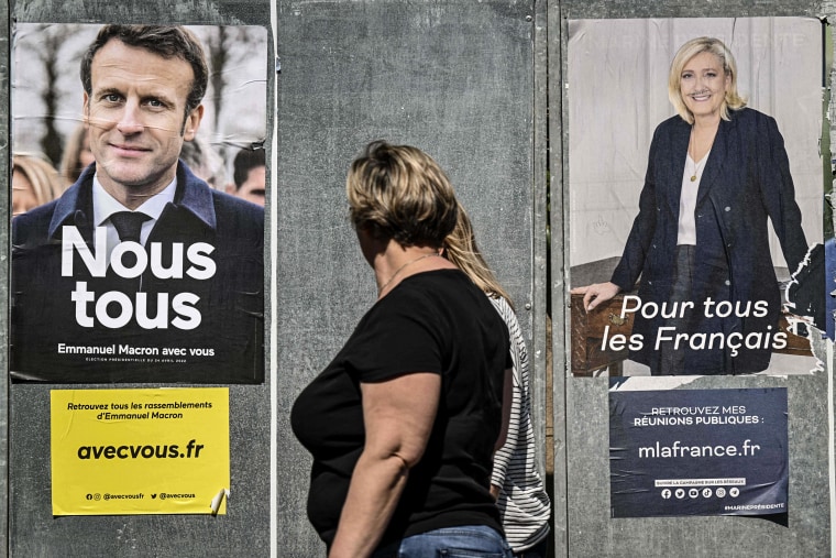 Far-right Le Pen campaigns as French 'voice of the people