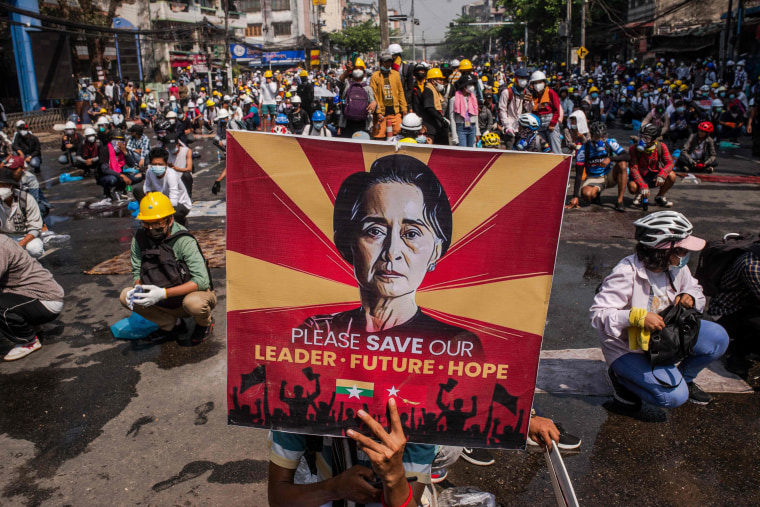 Image: FILES-MYANMAR-POLITICS-MILITARY-COUP-SUUKYI-TRIAL