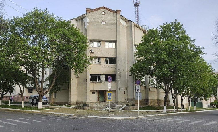 L'edificio danneggiato del Ministero della Sicurezza dello Stato di Tiraspol