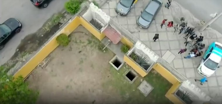 La cisterna del motel Nueva Castilla, en Nuevo Léon, donde cayó en una de las tres fosas Debanhi Escobar, el 9 de abril de 2022.