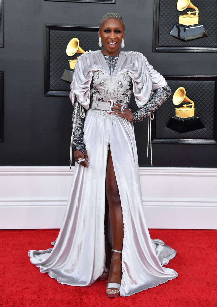 Grammy hotsell clothes 2019