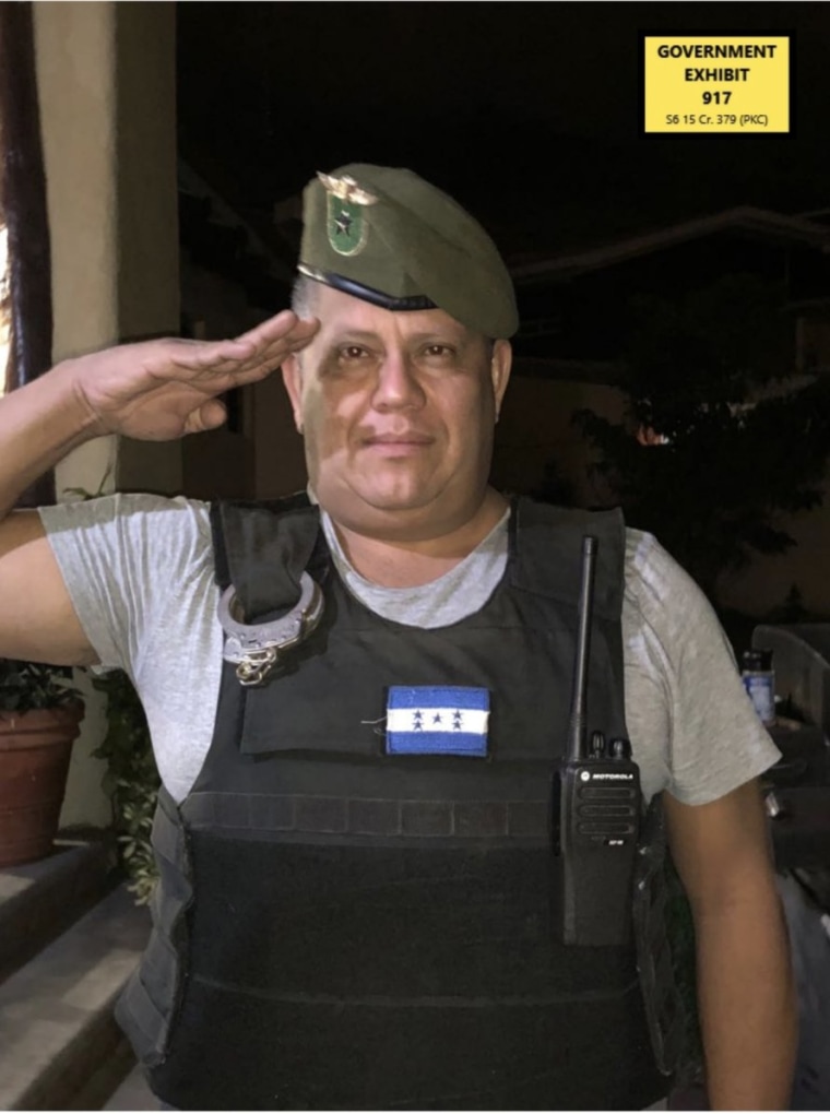 Geovanny Fuentes Ramírez, narcotraficante hondureño condenado a cadena perpetua. Usaba atuendos militares a pesar de no hacer parte de la fuerza pública.