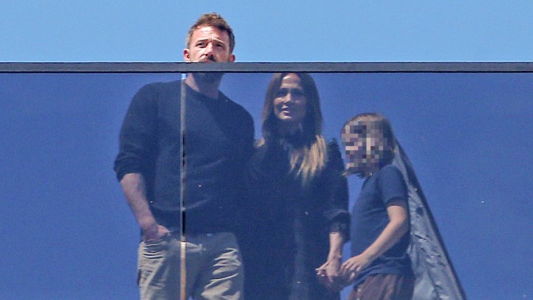 Ben Affleck y su hijo Samuel, buscando casa en compañía de Jennifer Lopez.