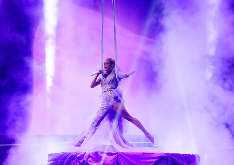 See Carrie Underwood's aerial performance at CMT Awards