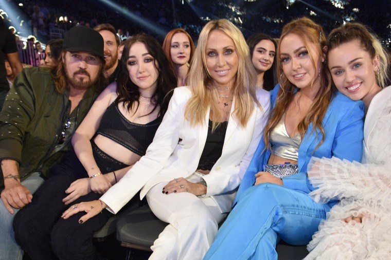 Tish Cyrus files for divorce from Billy Ray Cyrus after