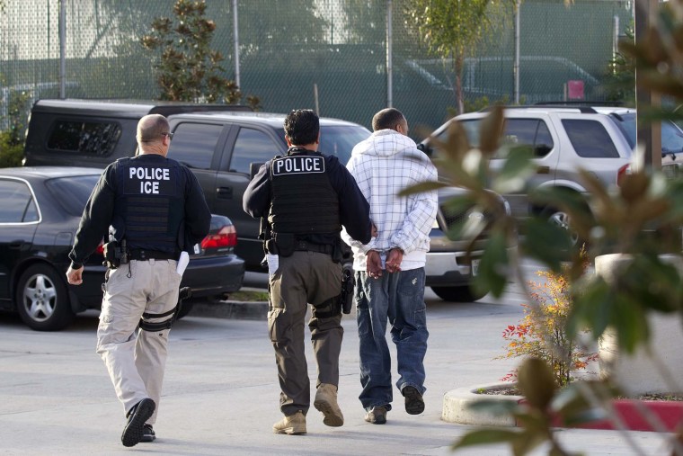 La nueva regla busca enfocar los esfuerzos y recursos de los Servicios de Inmigración en las personas que puedan representar un peligro para la seguridad pública.