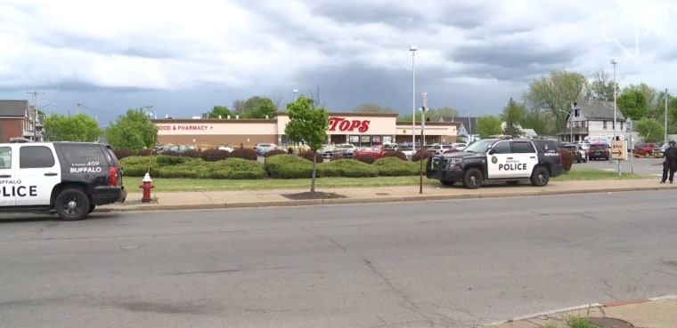 El supermercado Tops donde ocurrió el tiroteo en Buffalo.