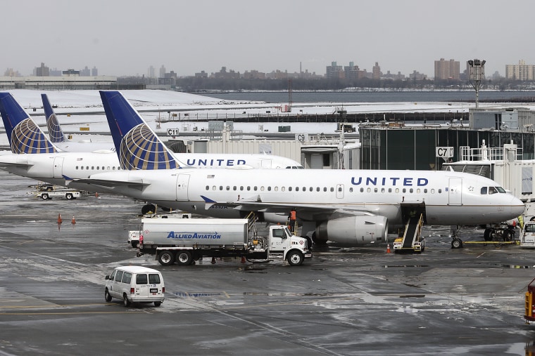 A Virginia man tried to open the door on a United Airlines passenger plane as it was descending to land in Florida last year.