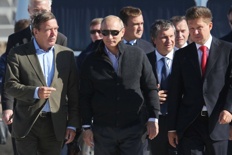 Le Premier ministre russe Vladimir Poutine participe à la mise en service du gazoduc Nord Stream à Vyborg