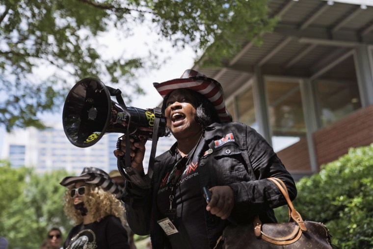 Image: Gun Control Advocates Protest Outside NRA Convention In Texas