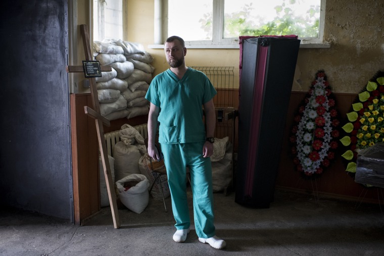 Oleg Podorozhniy at a city morgue in Kharkiv last week.