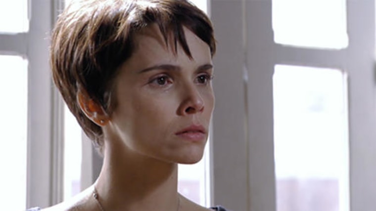 Débora Fallabela interpretando a Nina/Rita, protagonista de Avenida Brasil.