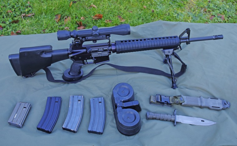 Un rifle AR-15, el modelo usado por el atacante de Uvalde, Texas.