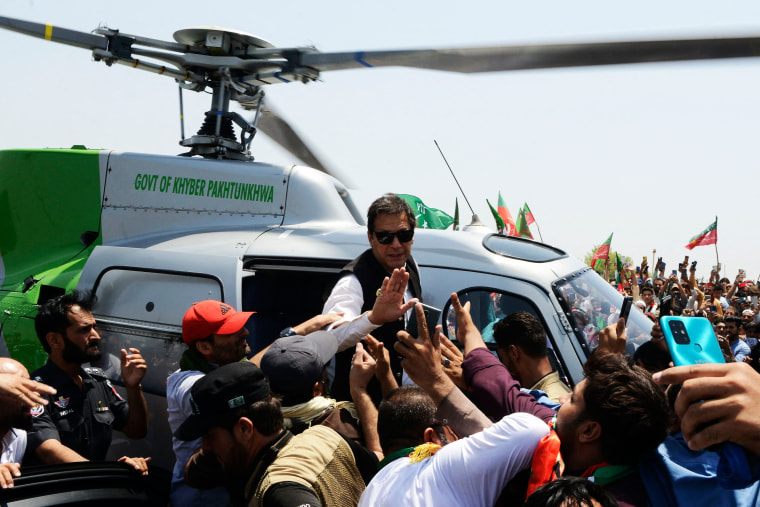 TOPSHOT-PAKISTAN-POLITICS-PROTEST