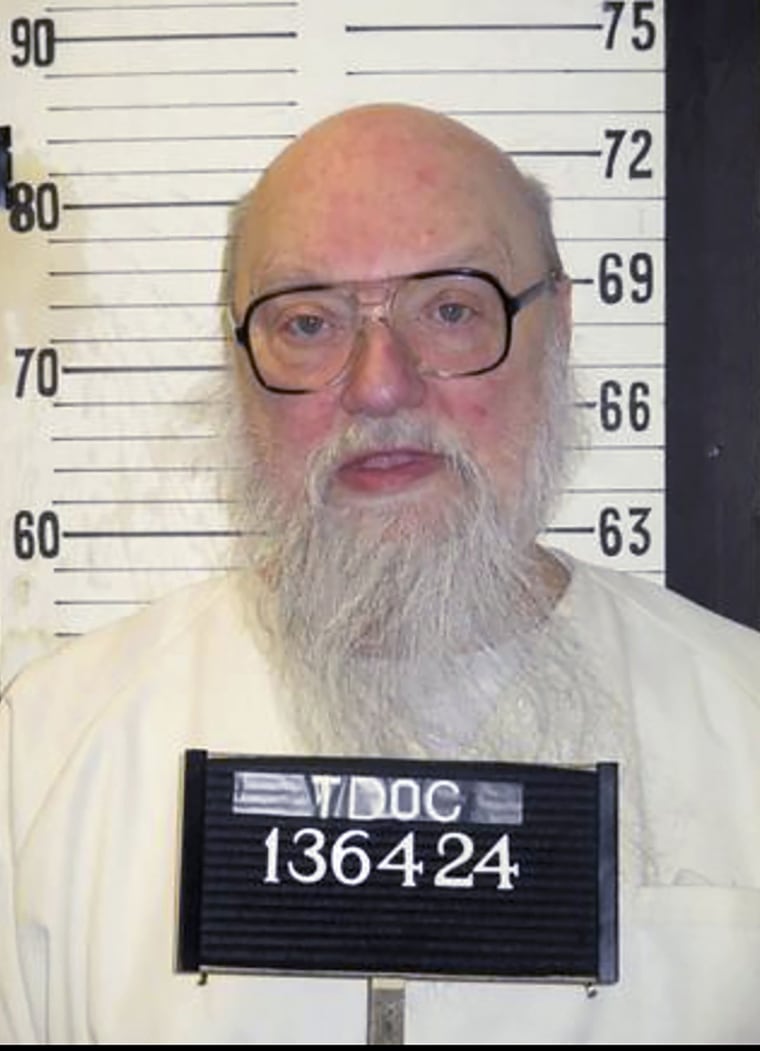 Oscar Smith, un hombre de 72 años condenado a muerte en Tennessee, recibió un indulto temporal luego de que hubiera un "descuido" en la preparación de su inyección letal.