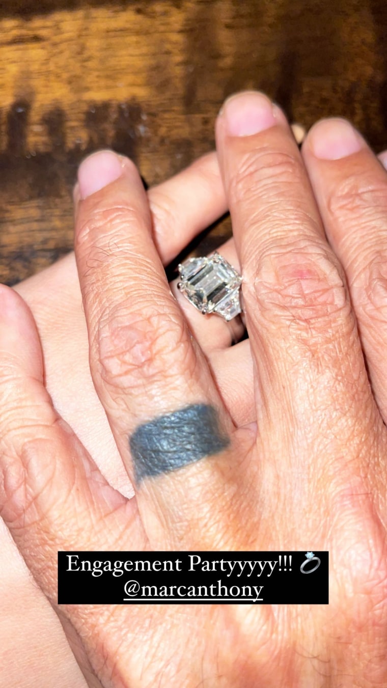 Nadia Ferreira luce el anillo de compromiso que le dio Marc Anthony