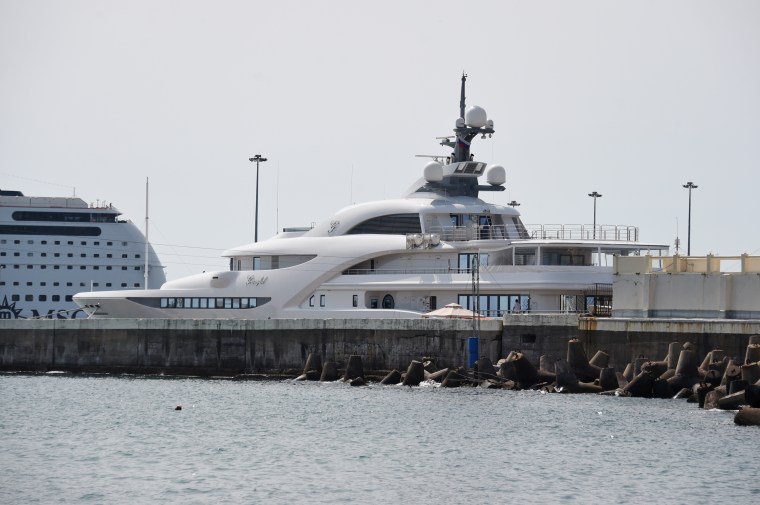 Vladimir Putin's yacht 'Graceful'