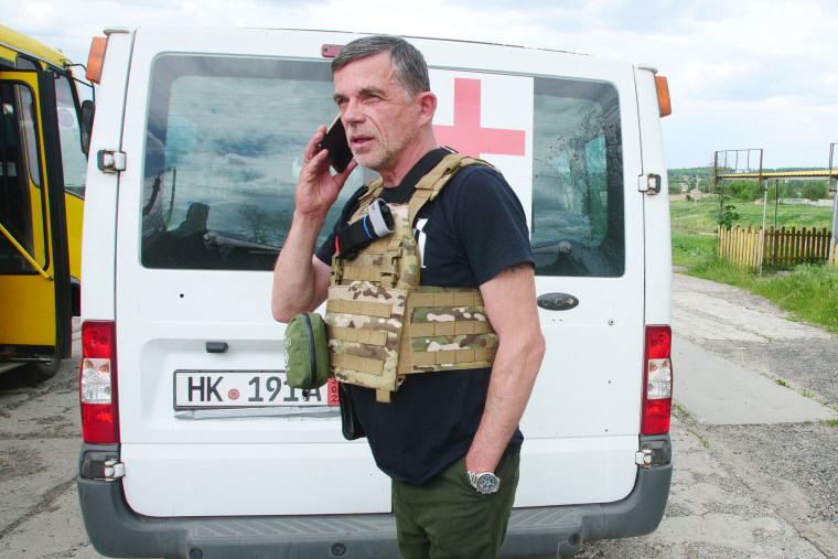 Vadim Khraptovich says he has personally rescued 1,000 people from front-line villages in eastern Ukraine. 