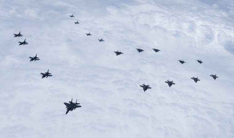 Image: South Korea And U.S. Take Part In Air Power Demonstration