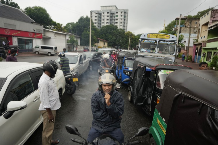 Queuing at a gas station in Colombo, Sri Lanka, on Saturday.  The prime minister said he may be forced to buy more oil from Russia as he desperately searches for fuel to keep the country running amid a severe economic crisis. 
