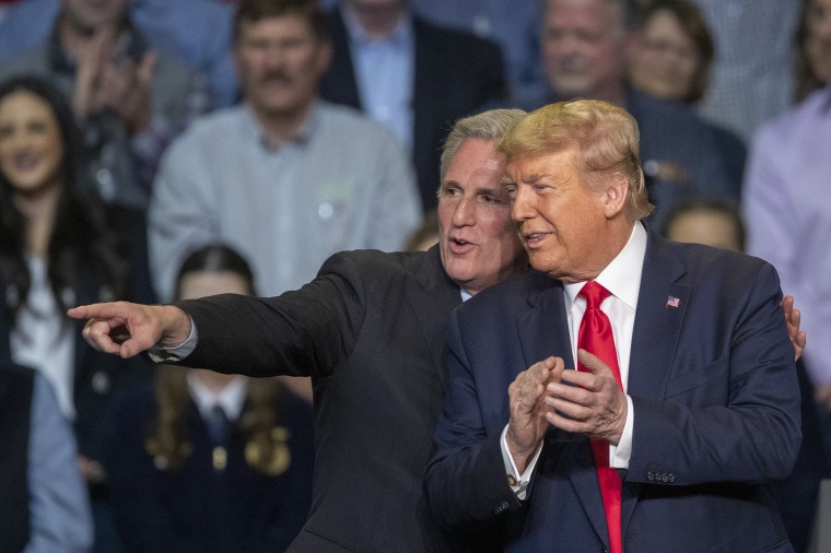 Image: Kevin McCarthy and Donald Trump
