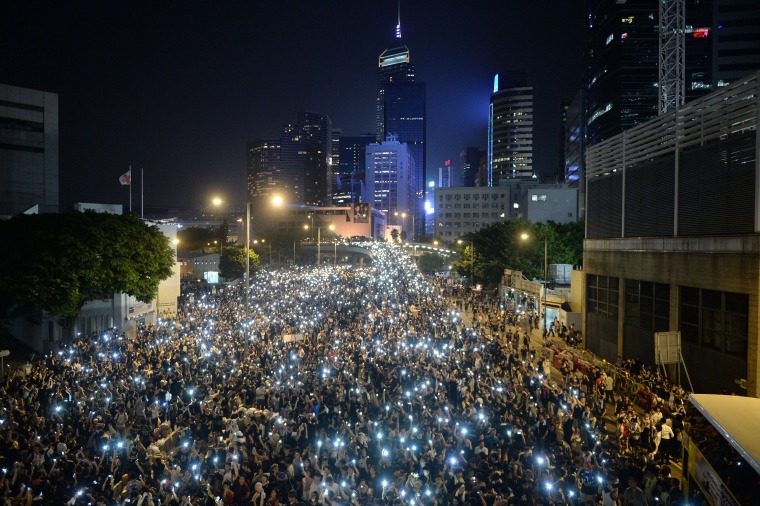 TOPSHOT-HONG KONG-CHINA-POLITICS-DEMOCRACY