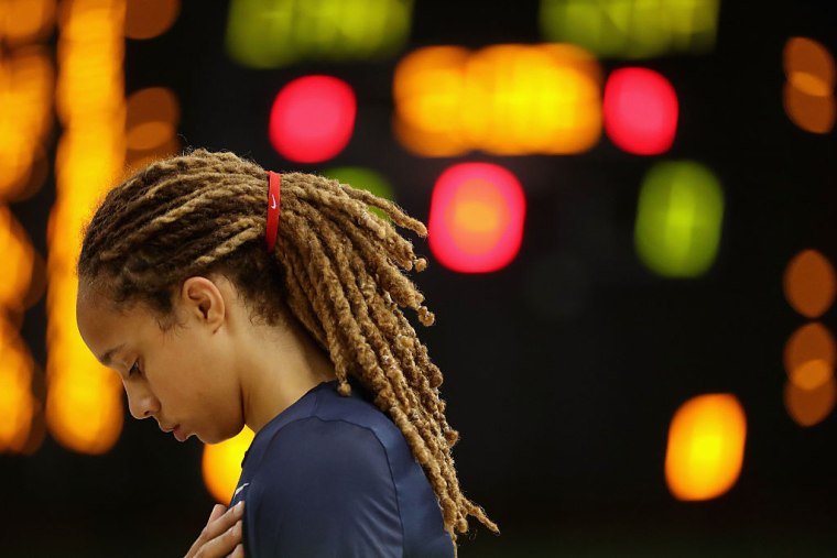 Brittney Griner antes del partido de baloncesto femenino contra Canadá en el séptimo día de los Juegos Olímpicos de Río 2016, el 12 de agosto de 2016 en Río de Janeiro, Brasil.