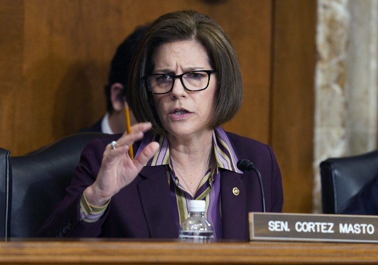 La senadora Catherine Cortez Masto, demócrata por Nevada, el 5 de mayo de 2022, en Washington.