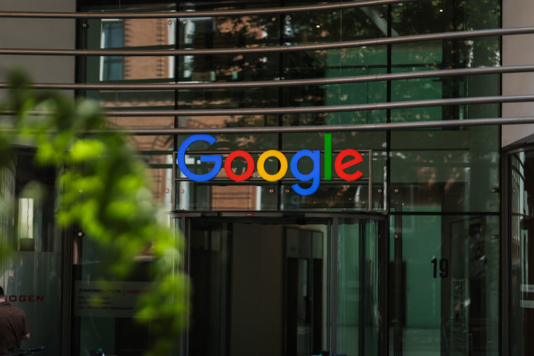 El exterior de una tienda de Google fotografiada el 09 de junio de 2022 en Berlín, Alemania.