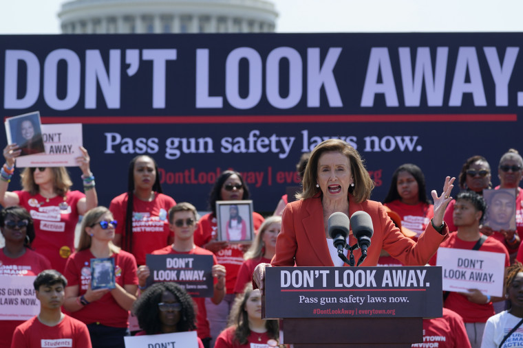 La presidenta de la Cámara de Representantes, la demócrata por California Nancy Pelosi, durante una manifestación a favor del control de armas el 8 de junio de 2022.