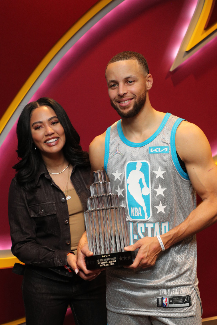 Steph curry store wearing kobe jersey