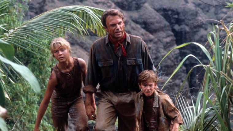 Ariana Richards, Sam Neill y Joseph Mazzello en una escena de la película 'Jurassic Park', de 1993.