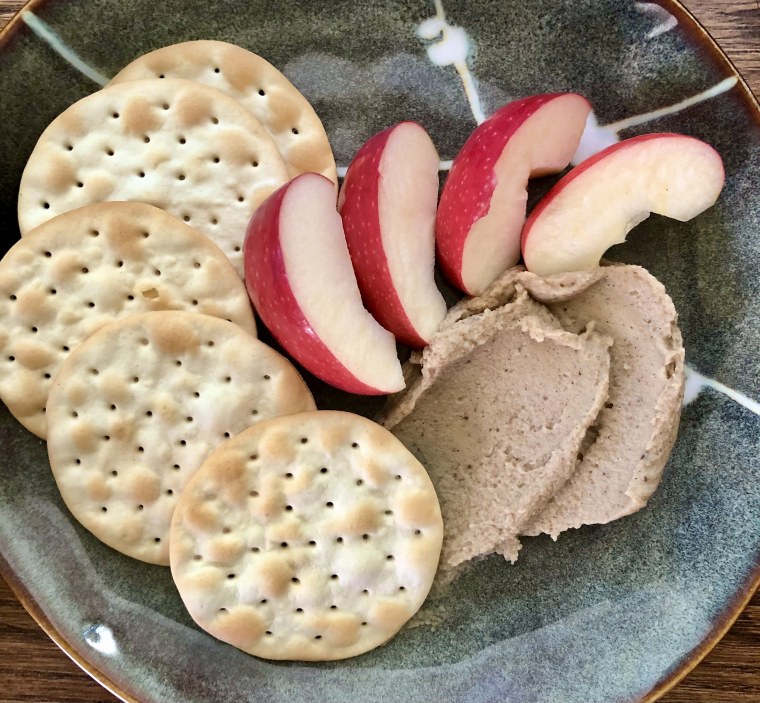 Pairing dessert hummus with other nutritious, lower-calorie components makes for balanced snacking.