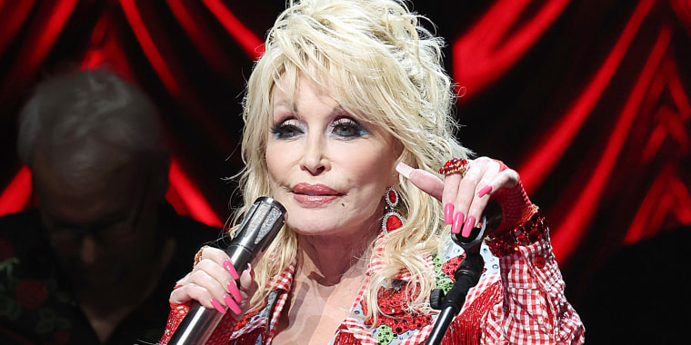 Dolly Parton gives fans a tour of her "Gypsy Wagon."