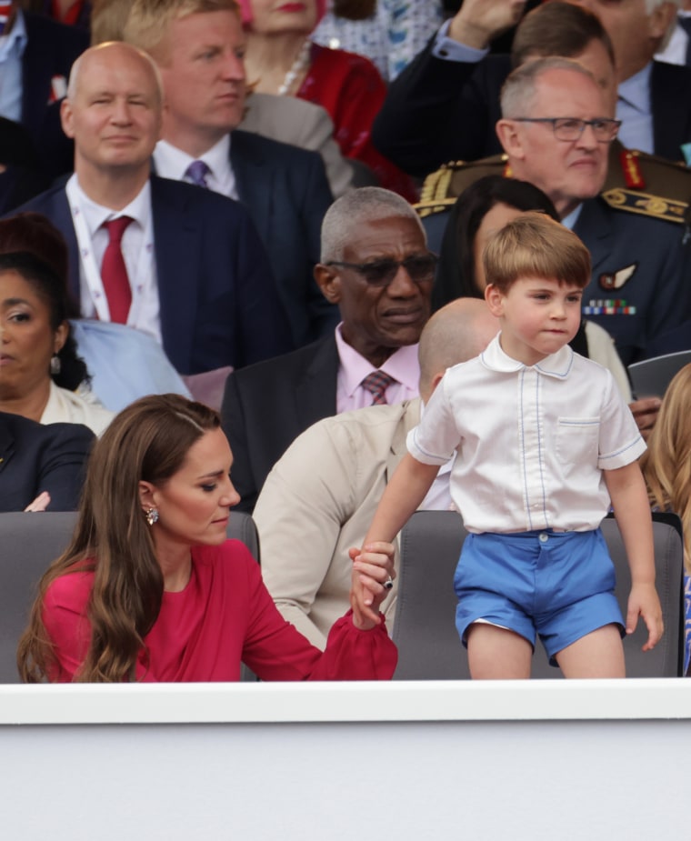 Kate Middleton S Total Mom Moments With Prince Louis At Platinum Jubilee