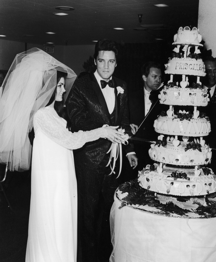 Presley revealed that she went under cover to buy her wedding dress so that paparazzi would not be alerted to her upcoming marriage.