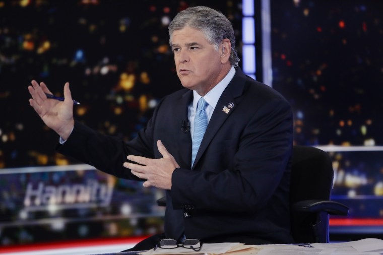 El presentador de Fox News, Sean Hannity, durante la grabación de su show en Nueva York, en una imagen de 2019.