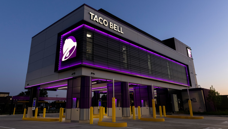 Taco Bell Defy features a two-way audio and video technology service for customers to communicate with team members located on the building's second floor. 
