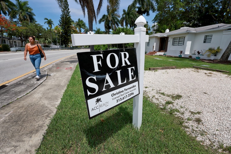 Despite New Record Prices For Existing Homes, Sales Stall As Mortgage Rates Rise