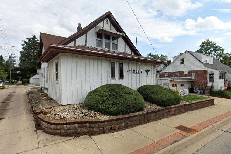 A building a Wisconsin doctor has purchased in northern Illinois.