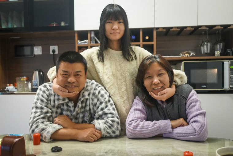 Zhifan Dong with her mom and dad.