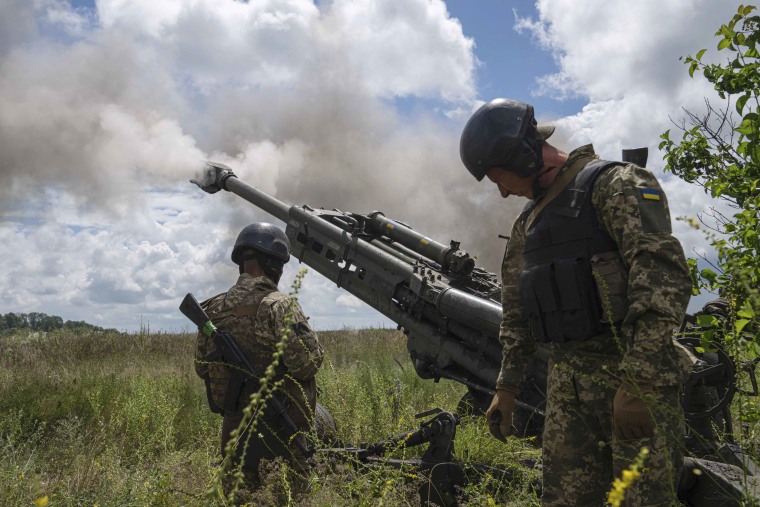 Why Ukraine's elite snipers, and their U.S. guns and ammo, are more vital  than ever in the war with Russia - CBS News