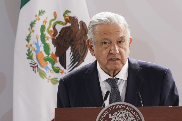 El presidente de México, Andrés Manuel López Obrador, remarca la importancia de impulsar la inmigración legal ante la crisis económica.
