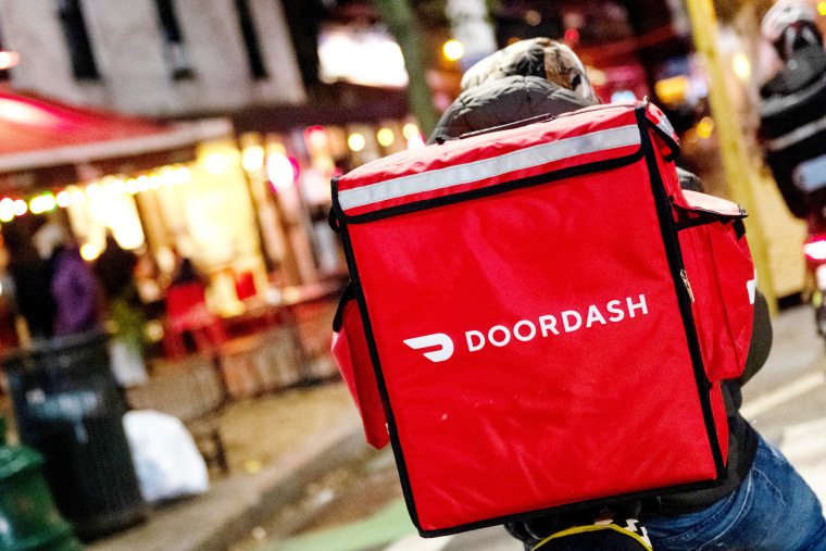 DoorDash tests a full-time employment option in New York as it