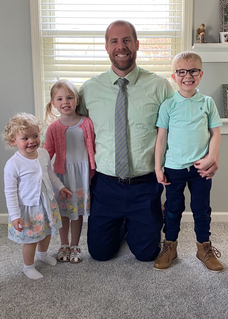 Jason Seaman, pictured with his three children on Easter, 2022.