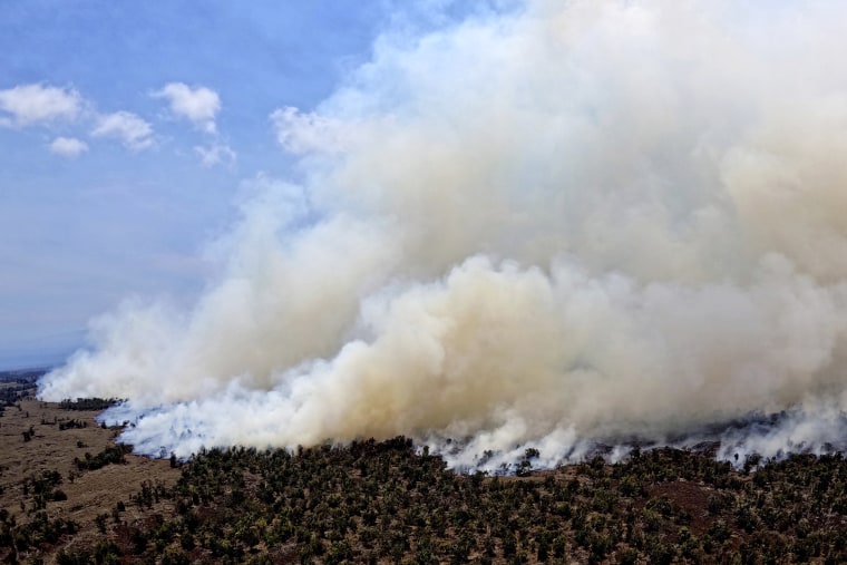 Huge wildfire burning amid drought on Hawaii’s Big Island