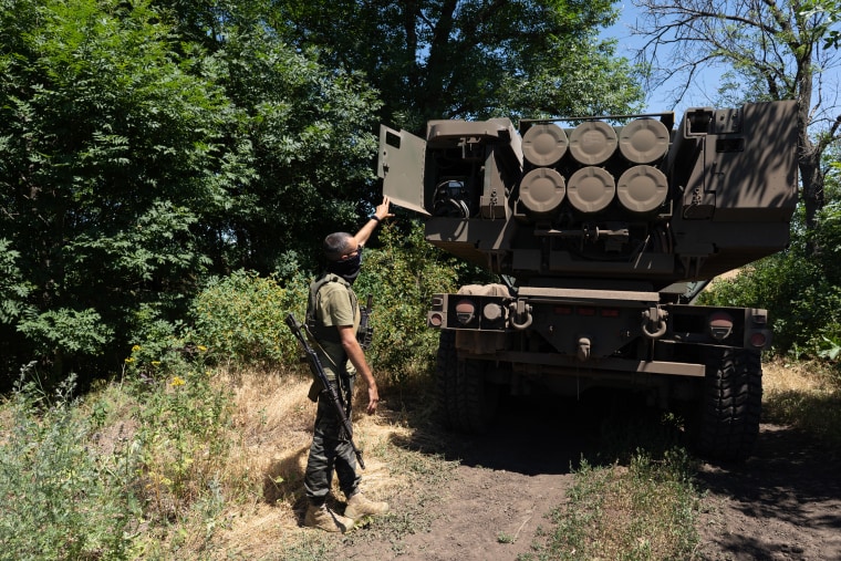 Image: HIMARS vehicle in Eastern Ukraine