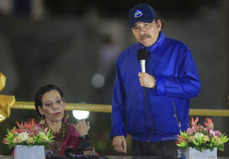Image: Daniel Ortega, Rosasio Murillo