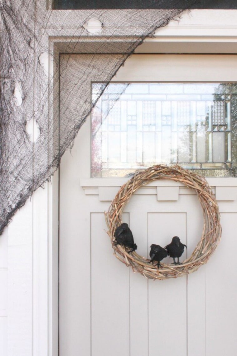 crow wreath door decoration