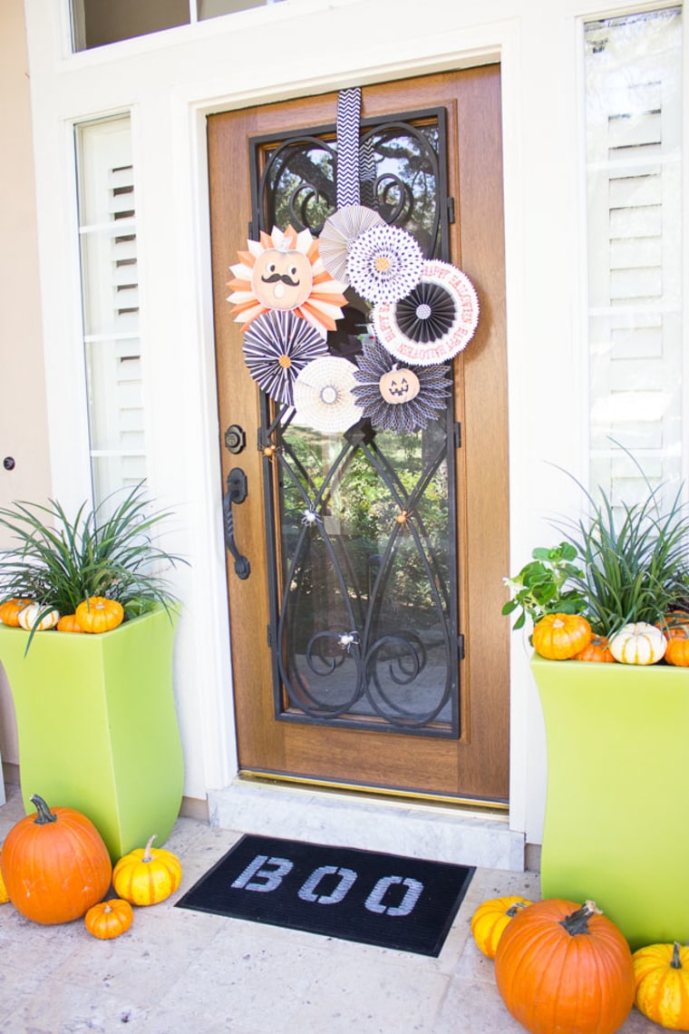 30 Best Halloween Door Decorations Diy Halloween Front Door Decor 